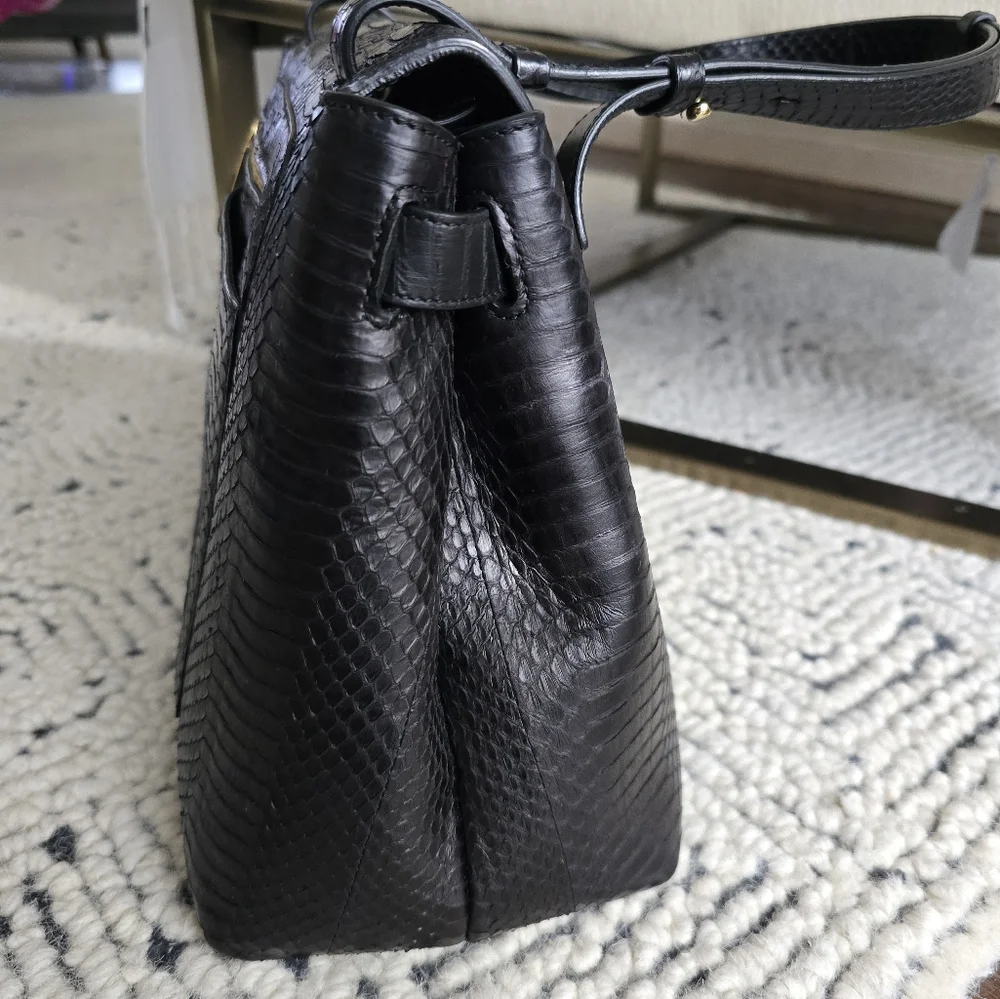๐ Salvatore Ferragamo Authentic Black Python Bag - Picture 5 of 15